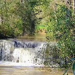 Le Moulin De Laumet בית הארחה ויק-פזנסאק